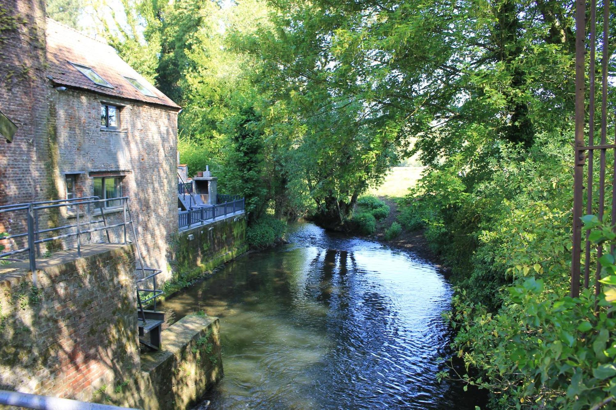 Logis Hotel-Restaurant - Le Moulin D'Artres Exterior photo